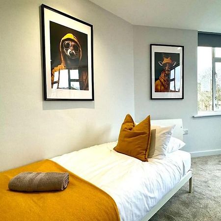 Bournemouth Getaway: 3Br Apartment Near Beach Экстерьер фото